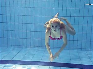super hot Elena flashes what she can do under water